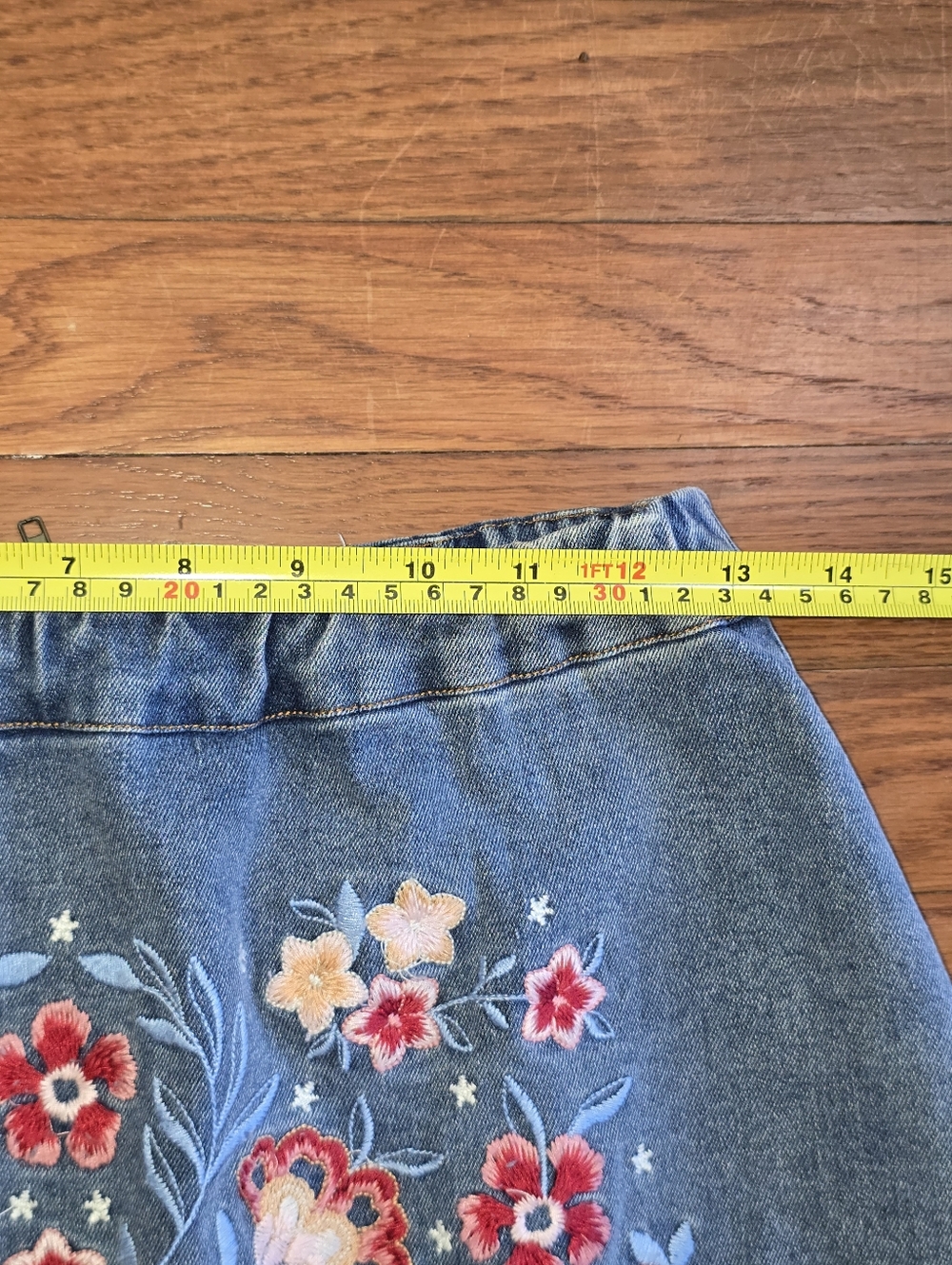 Rockin C Floral Embroidered Denim Mini Skirt Cowgirl Romance Sz S Hippie Boho - Picture 9 of 13